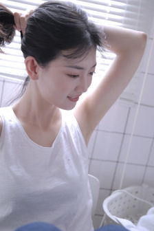 美女的屄